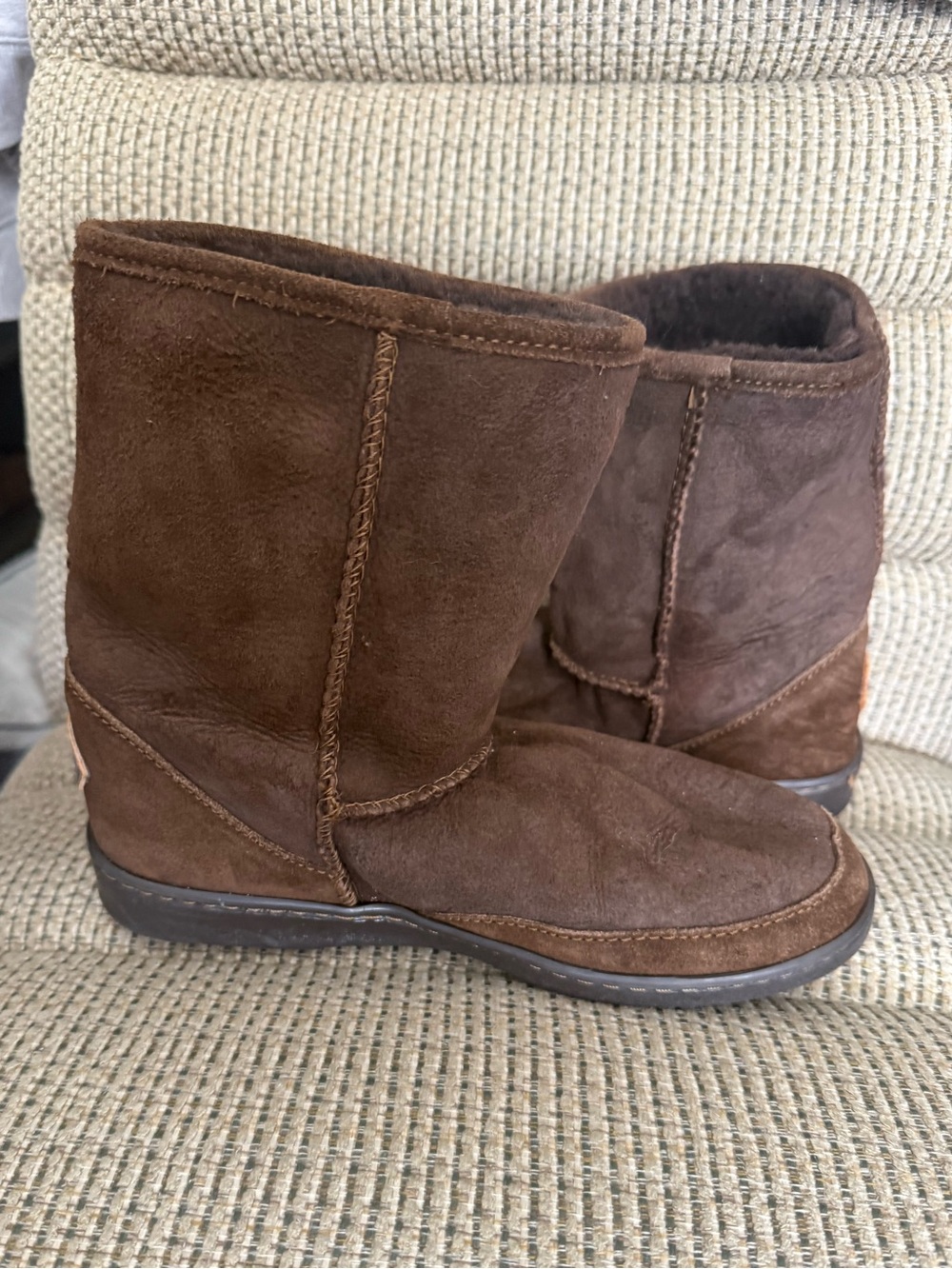 Minnetonka chocolate brown boots